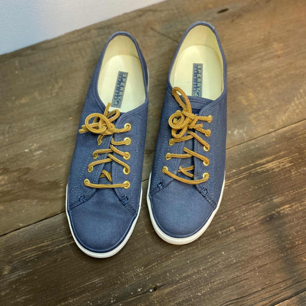 Sperry Sneakers